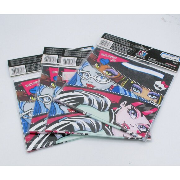 Monster High Loot Bags Halloween Birthday4  Packs 8 each 32 Total Vibrant Design - Picture 1 of 3